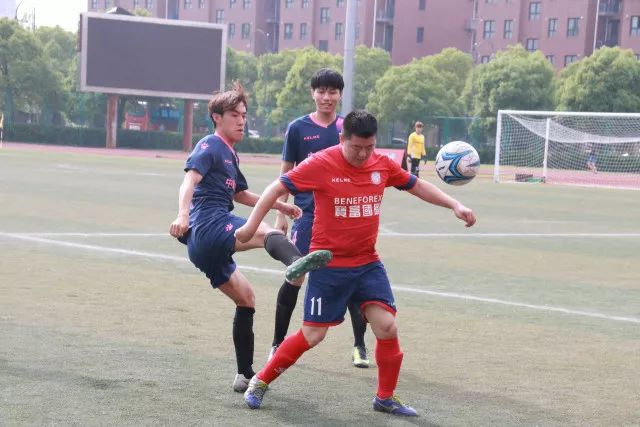 乔·约翰逊：火箭该留下KD明年再冲一次 若无进步再说交易